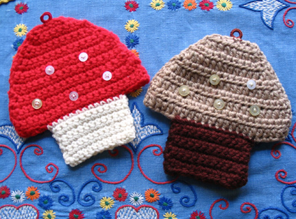 toadstool potholders!